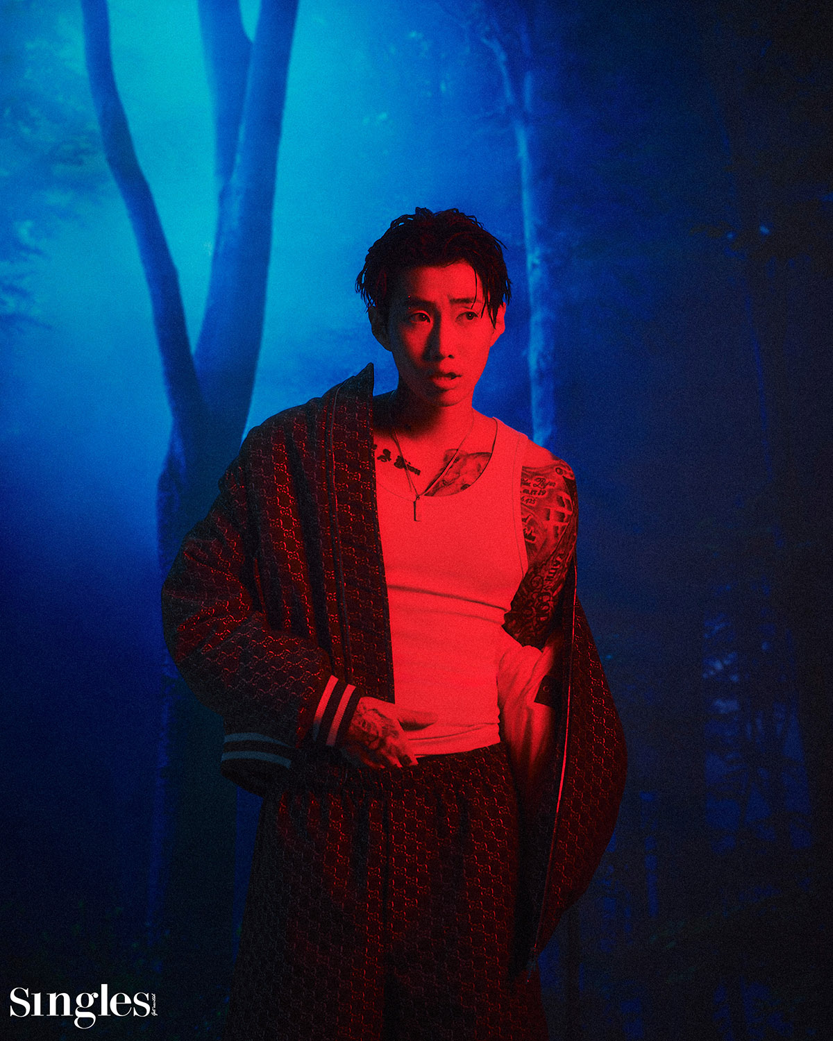 모어비전 아티스트드의 싱글즈 화보, 모어비전, 싱글즈. 홀리뱅. 청하, MVP, 싱글즈 화보, 박재범 싱글즈 화보, 허니제이 싱글즈 화보, 청하 싱글즈 화보. 제인, 홀리뱅 이비,홀리벵 로아, 홀리벵 제인